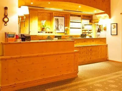 Hotel Edelweiss Sils Maria מלון סילס מריה